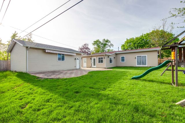 85 Kingman Lane, Hoffman Estates, IL 60169