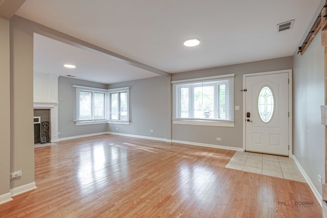 85 Kingman Lane, Hoffman Estates, IL 60169