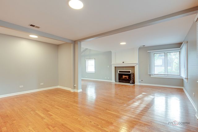 85 Kingman Lane, Hoffman Estates, IL 60169