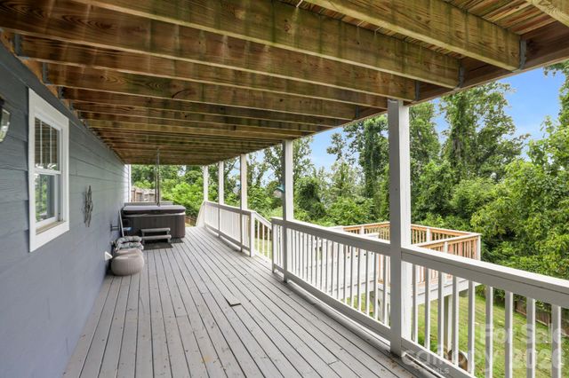 26 Crestwood Drive, Arden, NC 28704