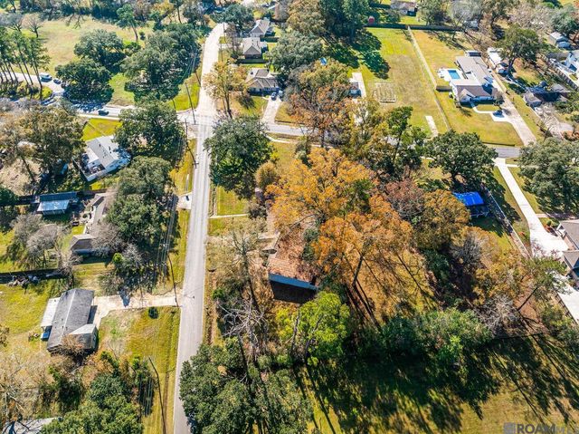 5034 Floynell Dr, Baton Rouge, LA 70809