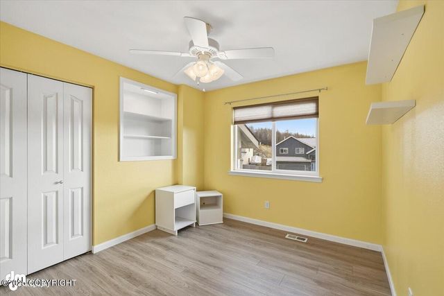 5720 Kenai Fjords Loop, Anchorage, AK 99502