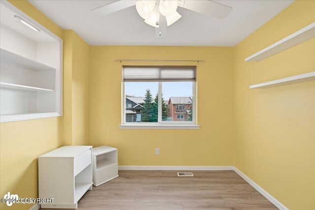 5720 Kenai Fjords Loop, Anchorage, AK 99502