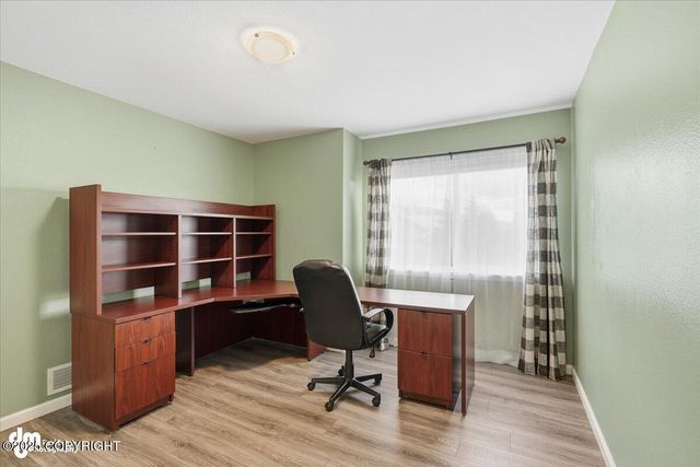 5720 Kenai Fjords Loop, Anchorage, AK 99502