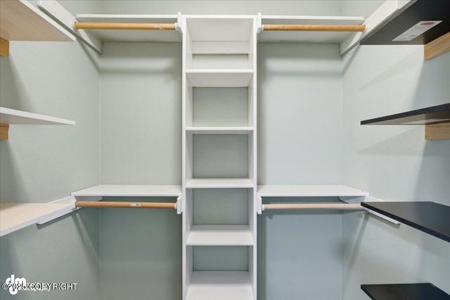 5720 Kenai Fjords Loop, Anchorage, AK 99502