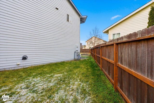 5720 Kenai Fjords Loop, Anchorage, AK 99502