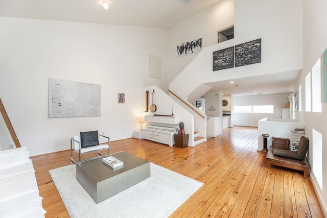 2714 Chenevert Street, Houston, TX 77004