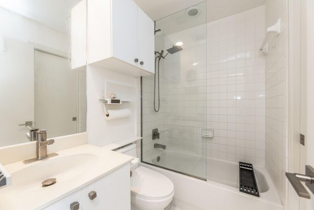 2714 Chenevert Street, Houston, TX 77004