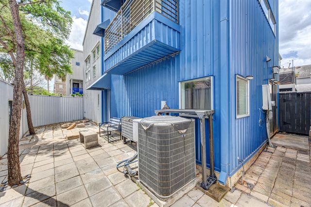 2714 Chenevert Street, Houston, TX 77004