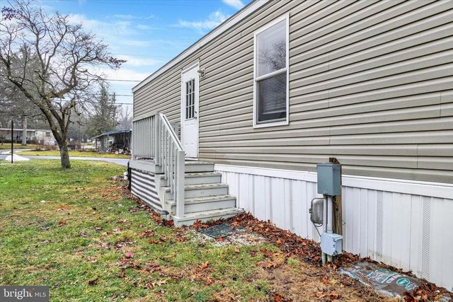 304 BROOKLYN DR, York, PA 17406