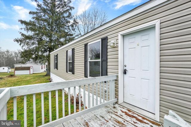 304 BROOKLYN DR, York, PA 17406