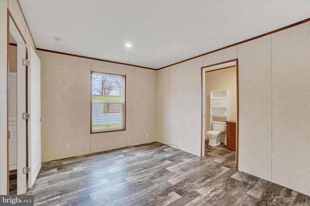 304 BROOKLYN DR, York, PA 17406