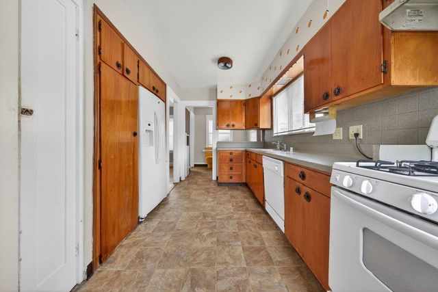 629 66th, Oakland, CA 94609