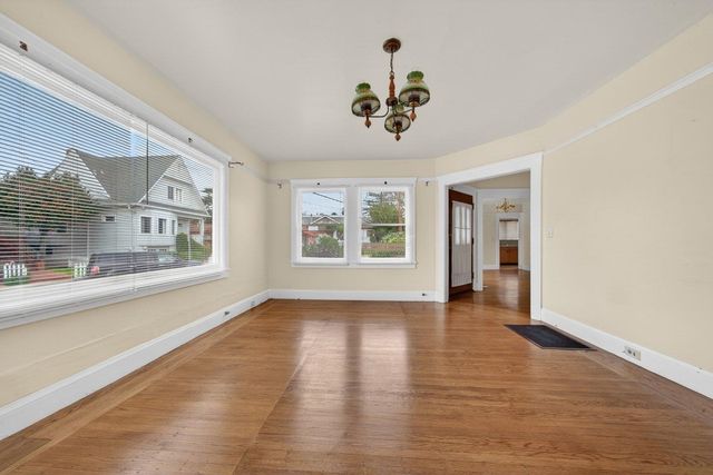 629 66th, Oakland, CA 94609