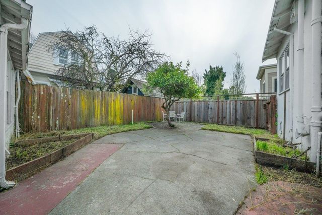 629 66th, Oakland, CA 94609