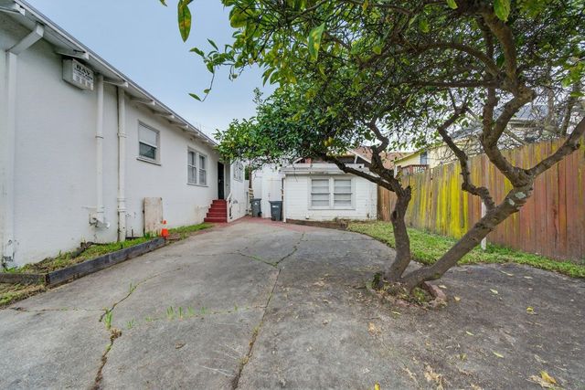 629 66th, Oakland, CA 94609