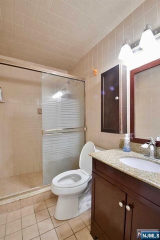 628 River Road, Teaneck, NJ 07666