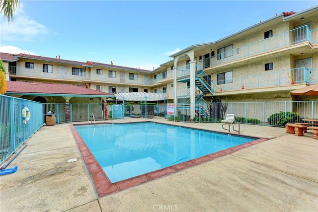 14405 Cerise Avenue 13, Hawthorne, CA 90250