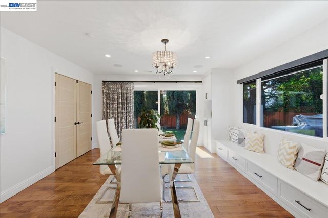 706 Wisteria Dr, Fremont, CA 94539