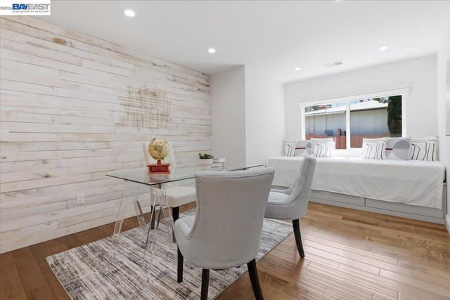 706 Wisteria Dr, Fremont, CA 94539