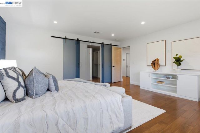 706 Wisteria Dr, Fremont, CA 94539