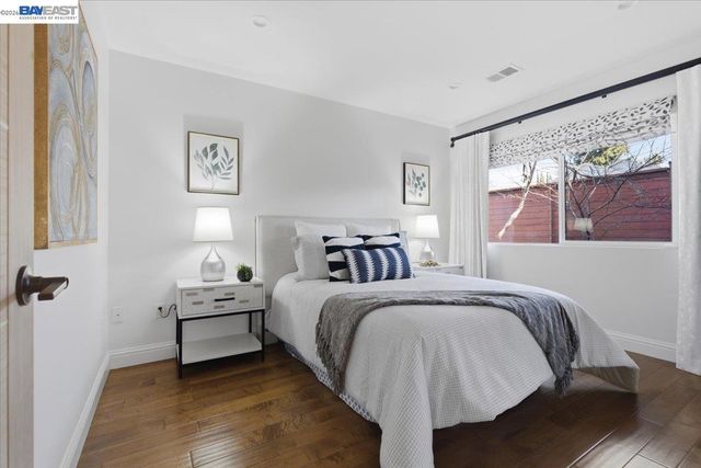 706 Wisteria Dr, Fremont, CA 94539