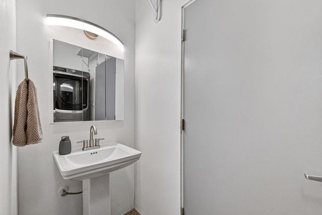 7817 Easton Street, Houston, TX 77017