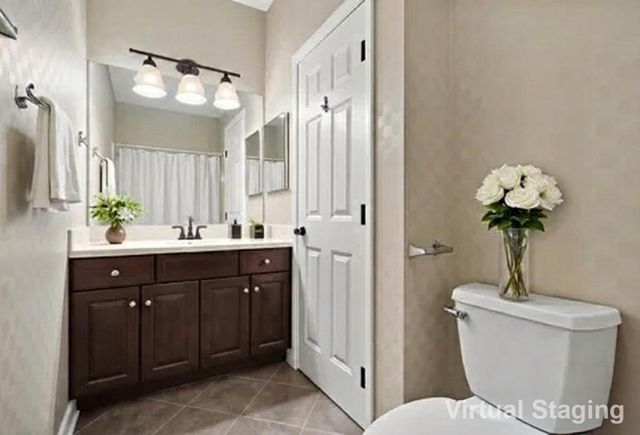 162 Festival Court, Elgin, IL 60120