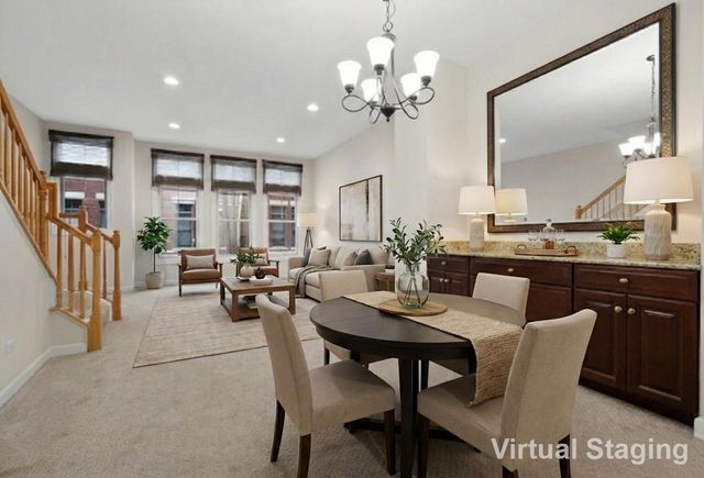 162 Festival Court, Elgin, IL 60120