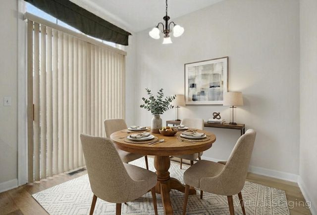 162 Festival Court, Elgin, IL 60120