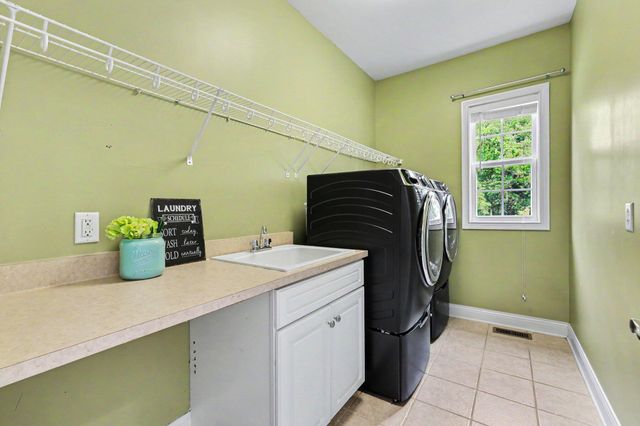 11048 Galileo Boulevard, Union, KY 41091