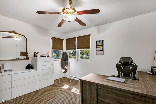 3323 Draper Avenue SE, Warren, OH 44484