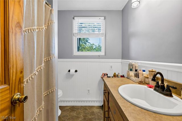 3323 Draper Avenue SE, Warren, OH 44484