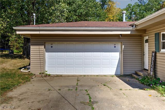 3323 Draper Avenue SE, Warren, OH 44484