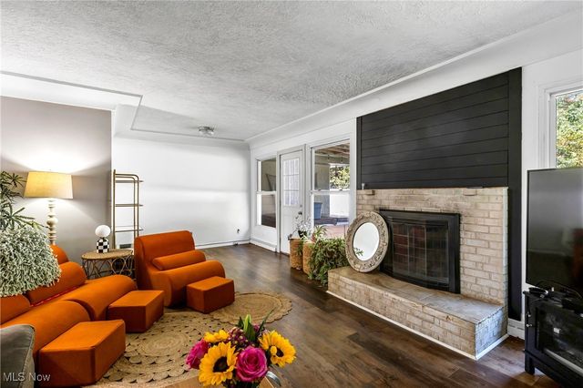 3323 Draper Avenue SE, Warren, OH 44484