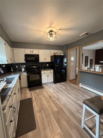 20 Lenart Place, Hopewell Junction, NY 12533