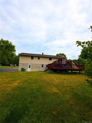 20 Lenart Place, Hopewell Junction, NY 12533