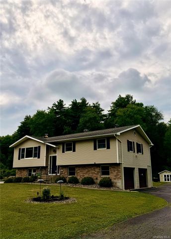 20 Lenart Place, Hopewell Junction, NY 12533