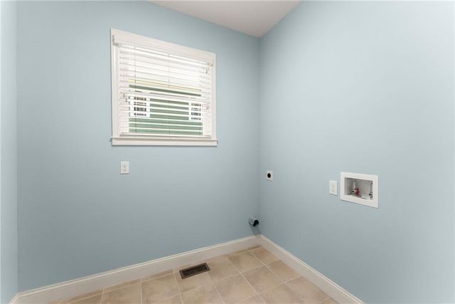 6277 Lakeview Drive, Buford, GA 30518