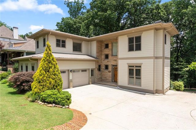 6277 Lakeview Drive, Buford, GA 30518