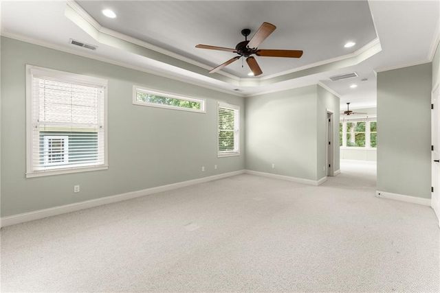 6277 Lakeview Drive, Buford, GA 30518