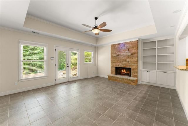 6277 Lakeview Drive, Buford, GA 30518