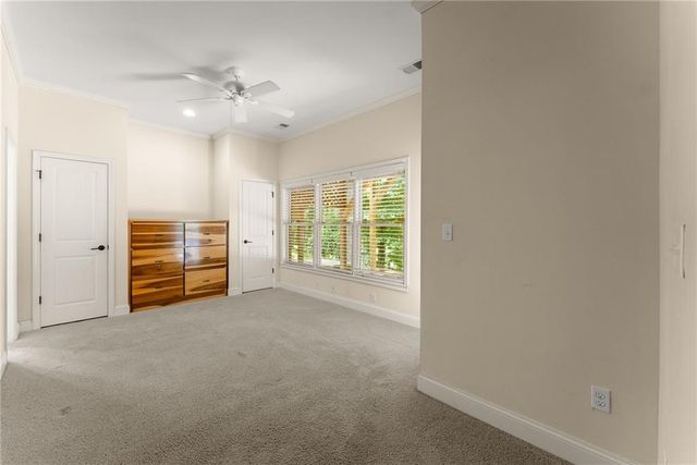 6277 Lakeview Drive, Buford, GA 30518