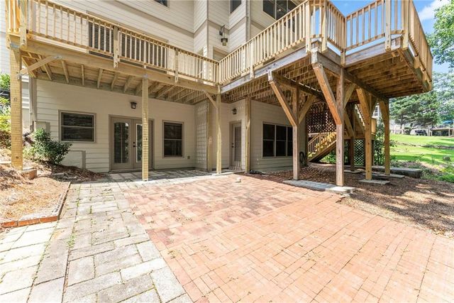 6277 Lakeview Drive, Buford, GA 30518