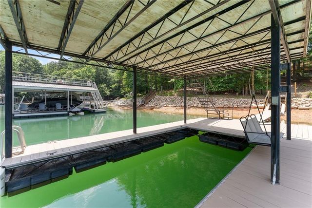 6277 Lakeview Drive, Buford, GA 30518