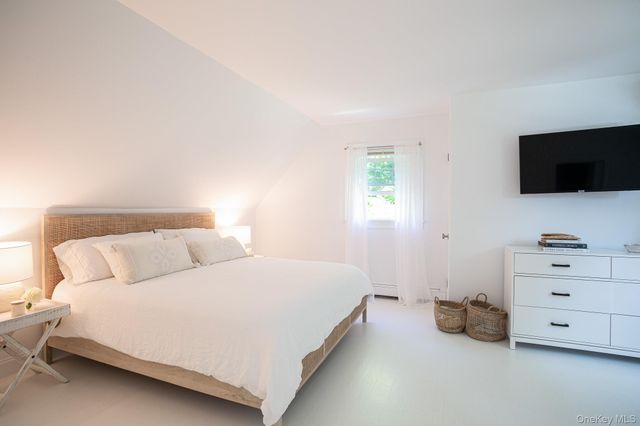 78 Jagger Lane, Westhampton, NY 11977