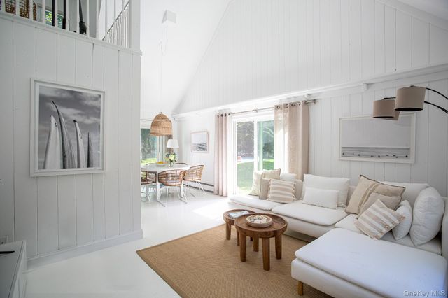 78 Jagger Lane, Westhampton, NY 11977