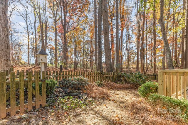 3335 Carnegie Lane, Matthews, NC 28105