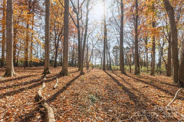 3335 Carnegie Lane, Matthews, NC 28105