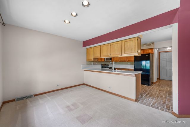 1751 Pebble Beach Drive, Hoffman Estates, IL 60169